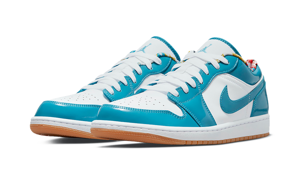 Air Jordan 1 Low SE Barcelona Cyber Teal