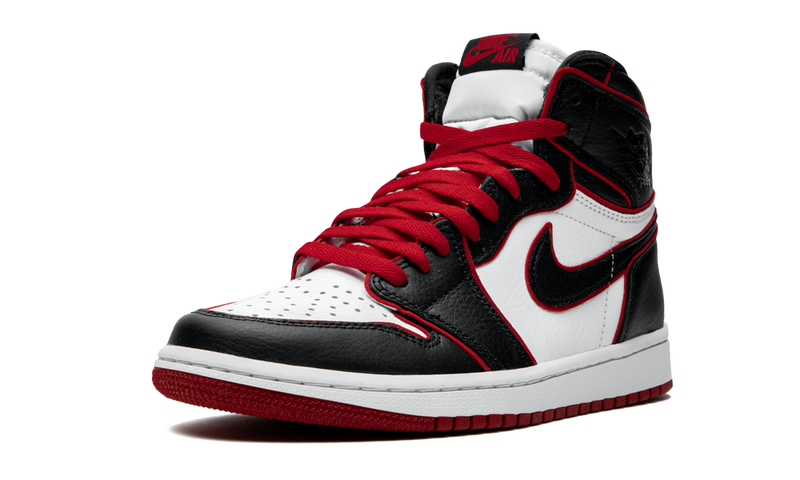 Air Jordan 1 Retro High Bloodline 4