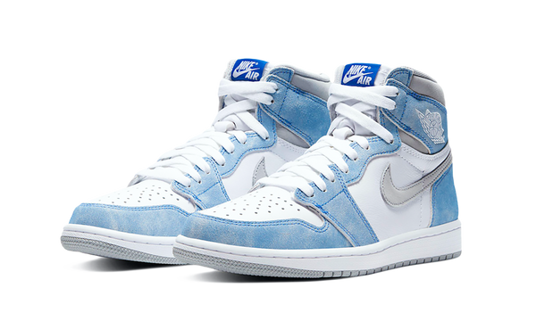 Air Jordan 1 Retro High Hyper Royal Smoke Grey Front