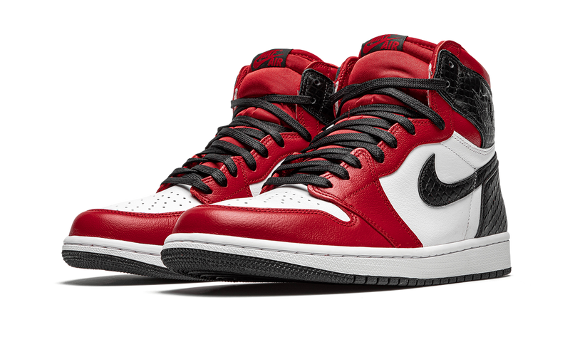 Air Jordan 1 Retro High Satin Snake Chicago