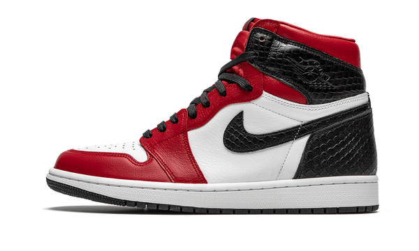 Air Jordan 1 Retro High Satin Snake Chicago