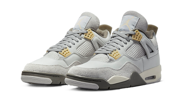 Air Jordan 4 Retro SE Craft Photon Dust 1