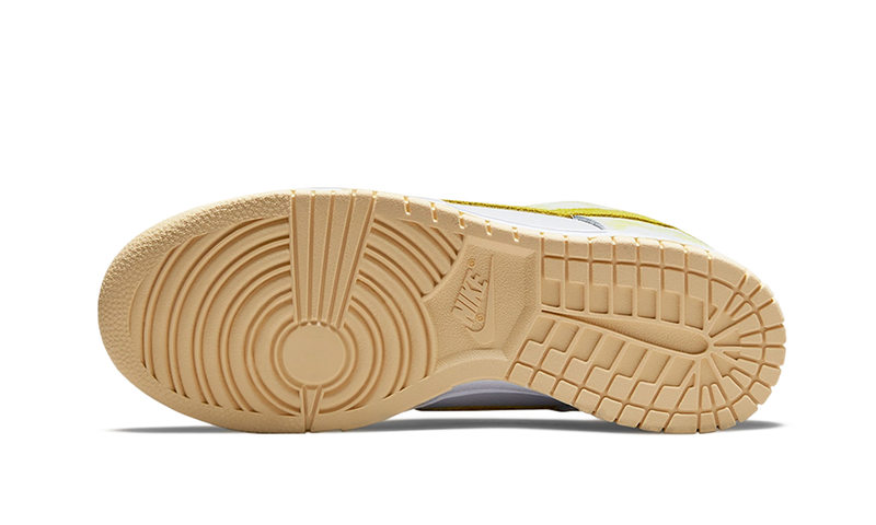 Nike Dunk Low Yellow Strike Sole