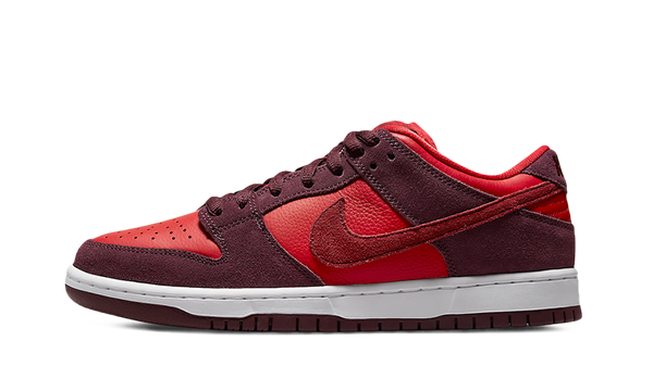 Nike SB Dunk Low Cherry