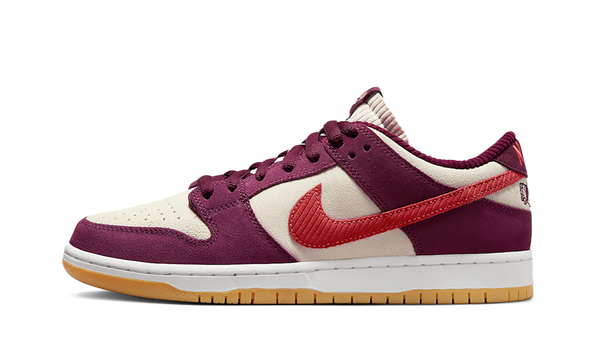 Nike SB Dunk Low Skate Like a Girl