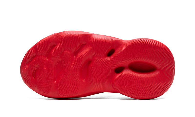 YEEZY FOAM RNNR VERMILLION Sole