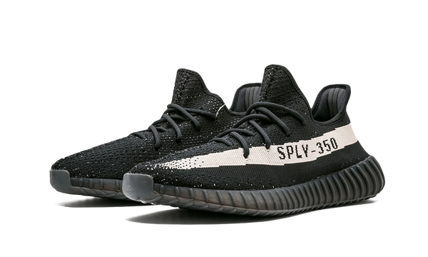 Yeezy Boost 350 V2 Oreo