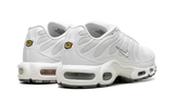 NIKE AIR MAX PLUS White