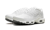 NIKE AIR MAX PLUS White